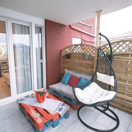 Boulevard Boutique Aparthotel Корча Экстерьер фото