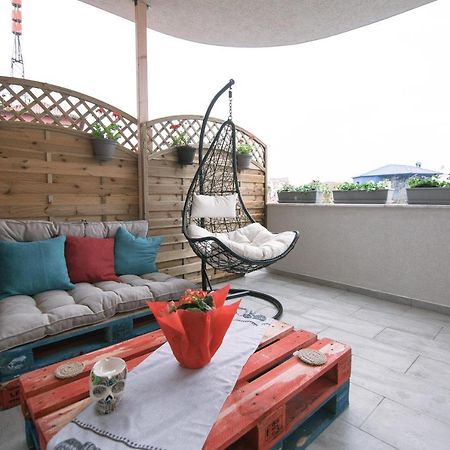 Boulevard Boutique Aparthotel Корча Экстерьер фото