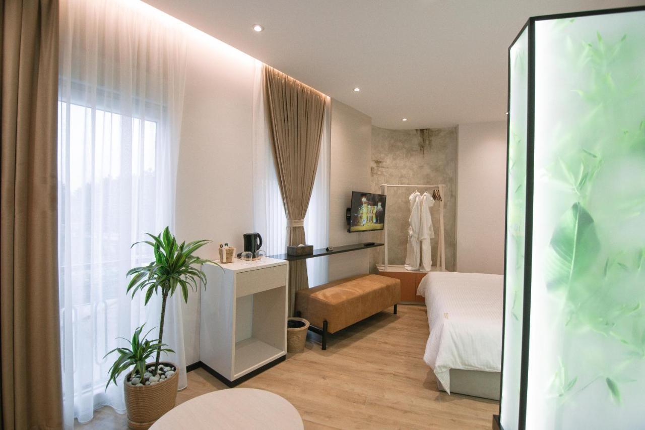 Boulevard Boutique Aparthotel Корча Экстерьер фото