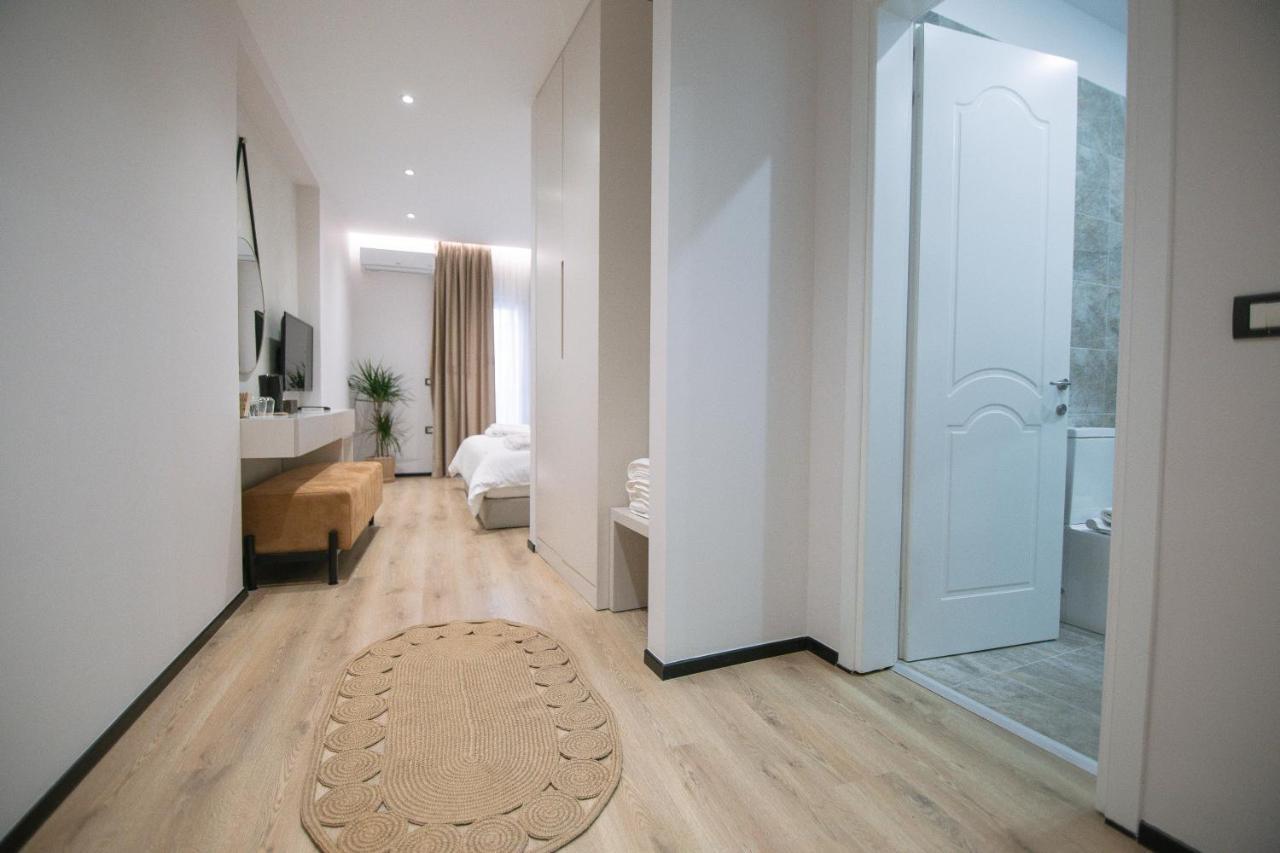 Boulevard Boutique Aparthotel Корча Экстерьер фото