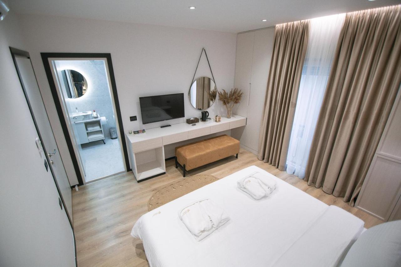 Boulevard Boutique Aparthotel Корча Экстерьер фото