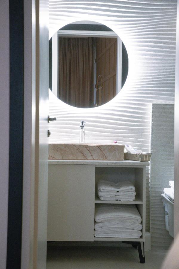 Boulevard Boutique Aparthotel Корча Экстерьер фото