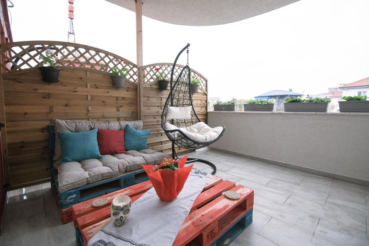 Boulevard Boutique Aparthotel Корча Экстерьер фото