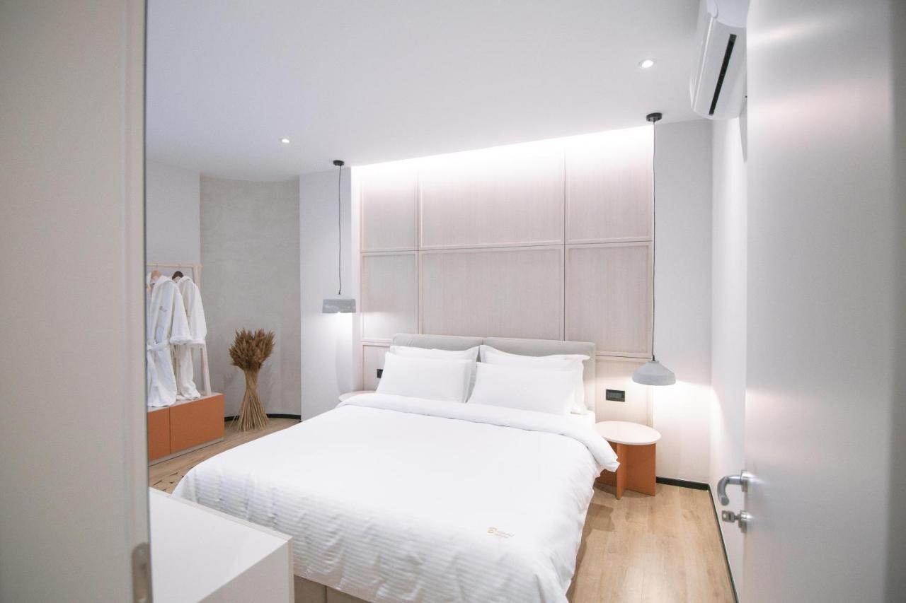 Boulevard Boutique Aparthotel Корча Экстерьер фото