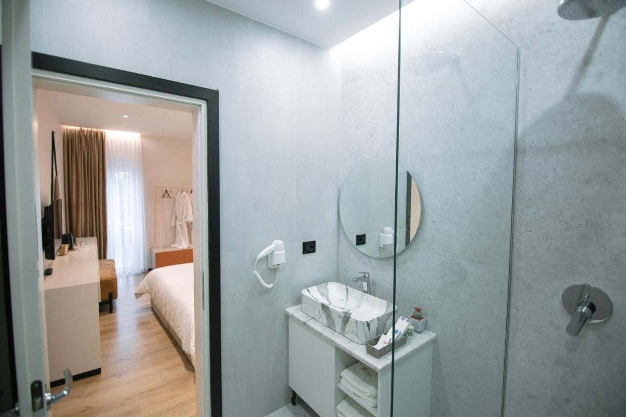 Boulevard Boutique Aparthotel Корча Экстерьер фото